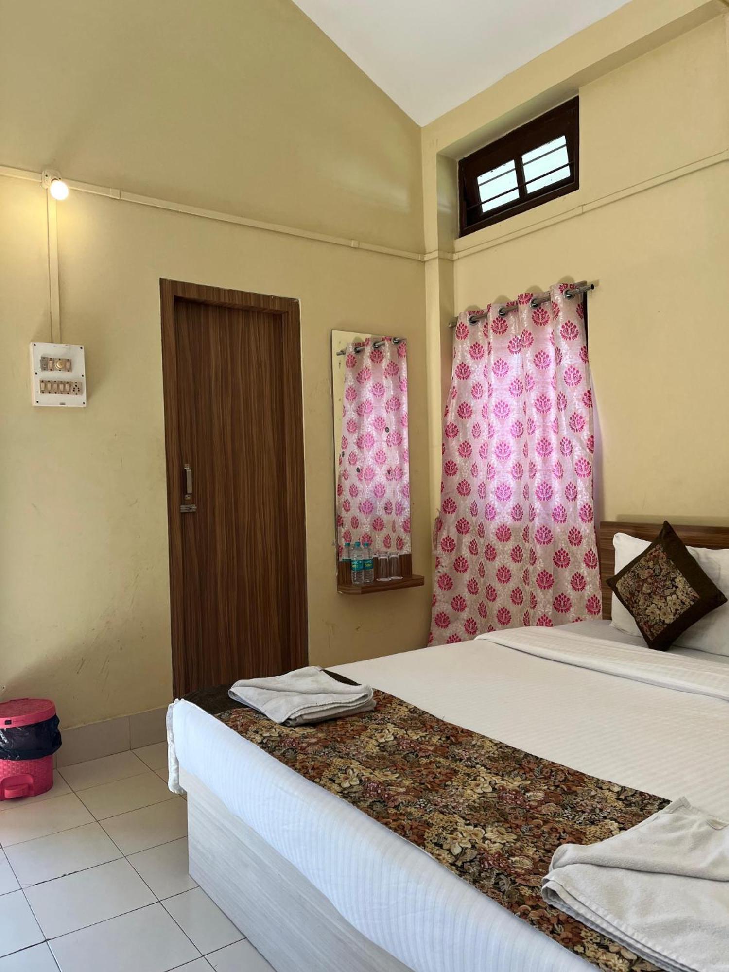 Jironi Resort Tezpur 外观 照片
