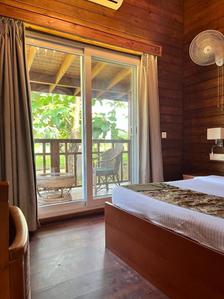 Jironi Resort Tezpur 外观 照片