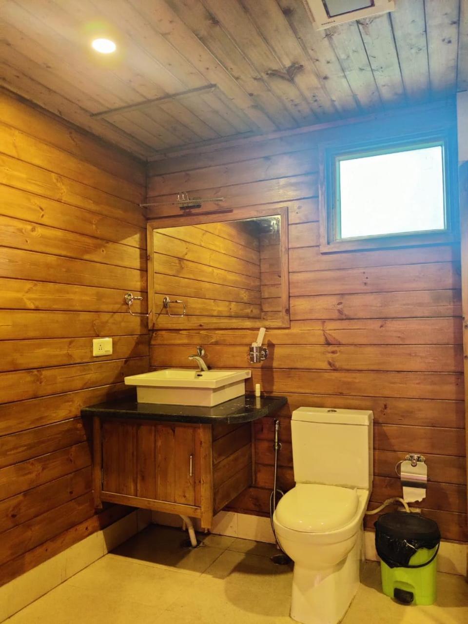 Jironi Resort Tezpur 外观 照片